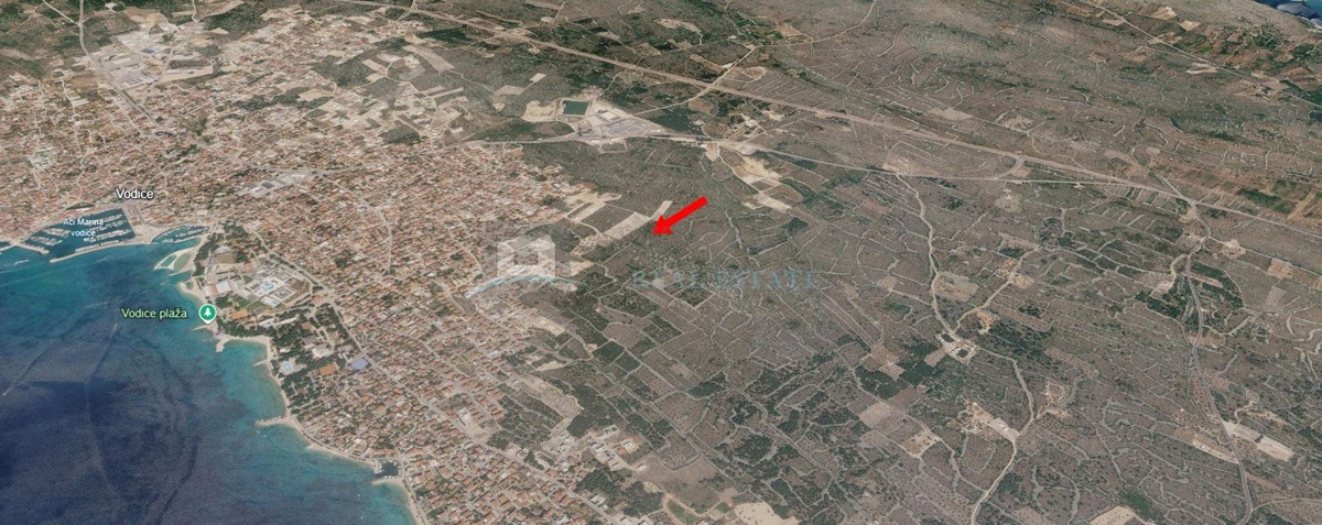 Građevinsko zemljište - Vodice - 605m2