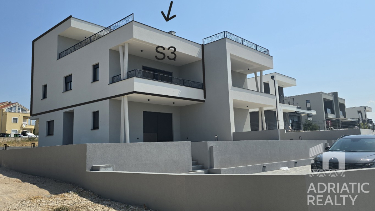 Vodice, moderni dvoetažni apartman s pogledom na more, 110,31m2