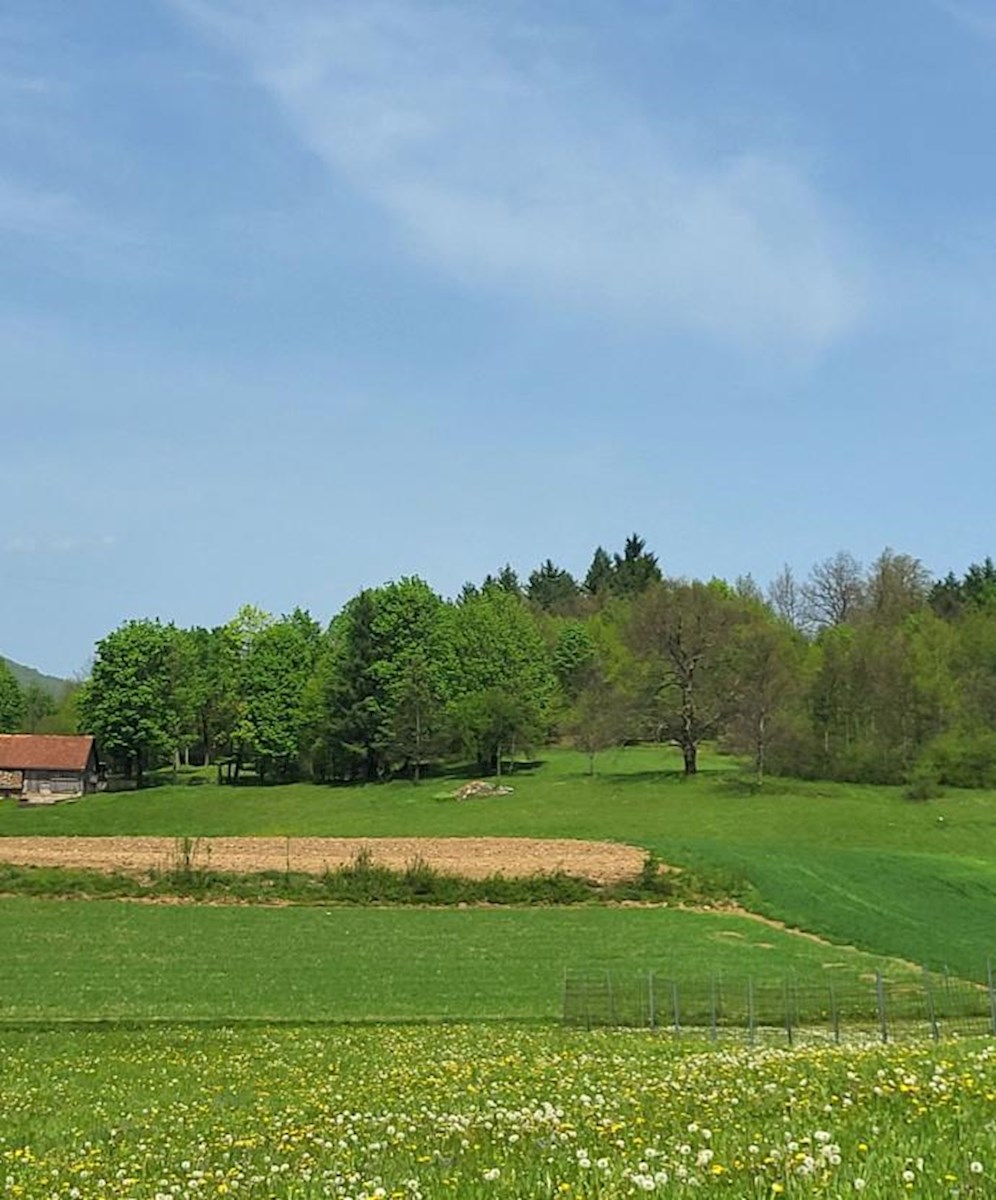 Terreno OGULIN, 27.000 €