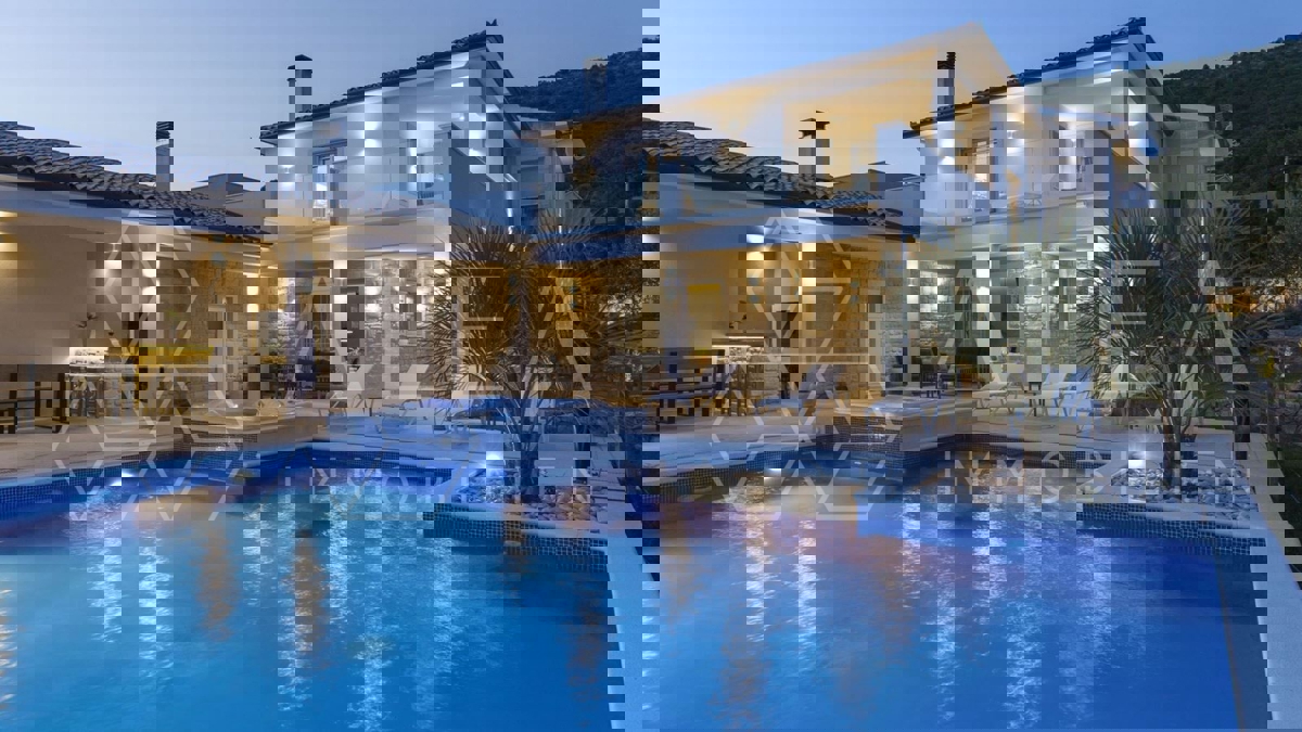 Дом LABIN, 1.350.000 €