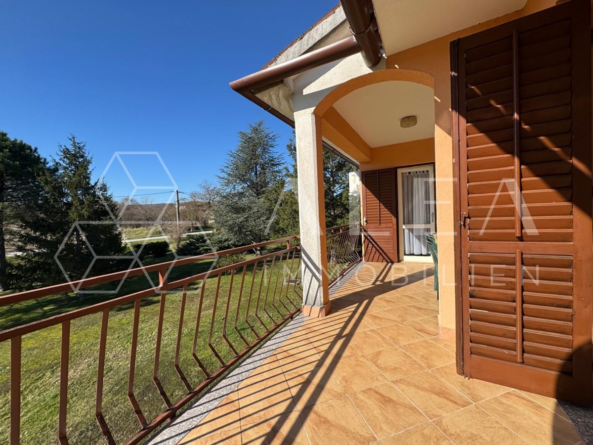 Дом LABIN, 420.000 €