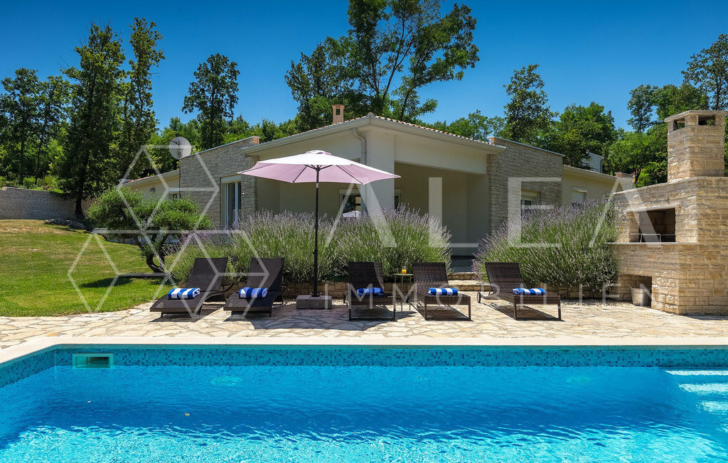 Дом LABIN, 700.000 €