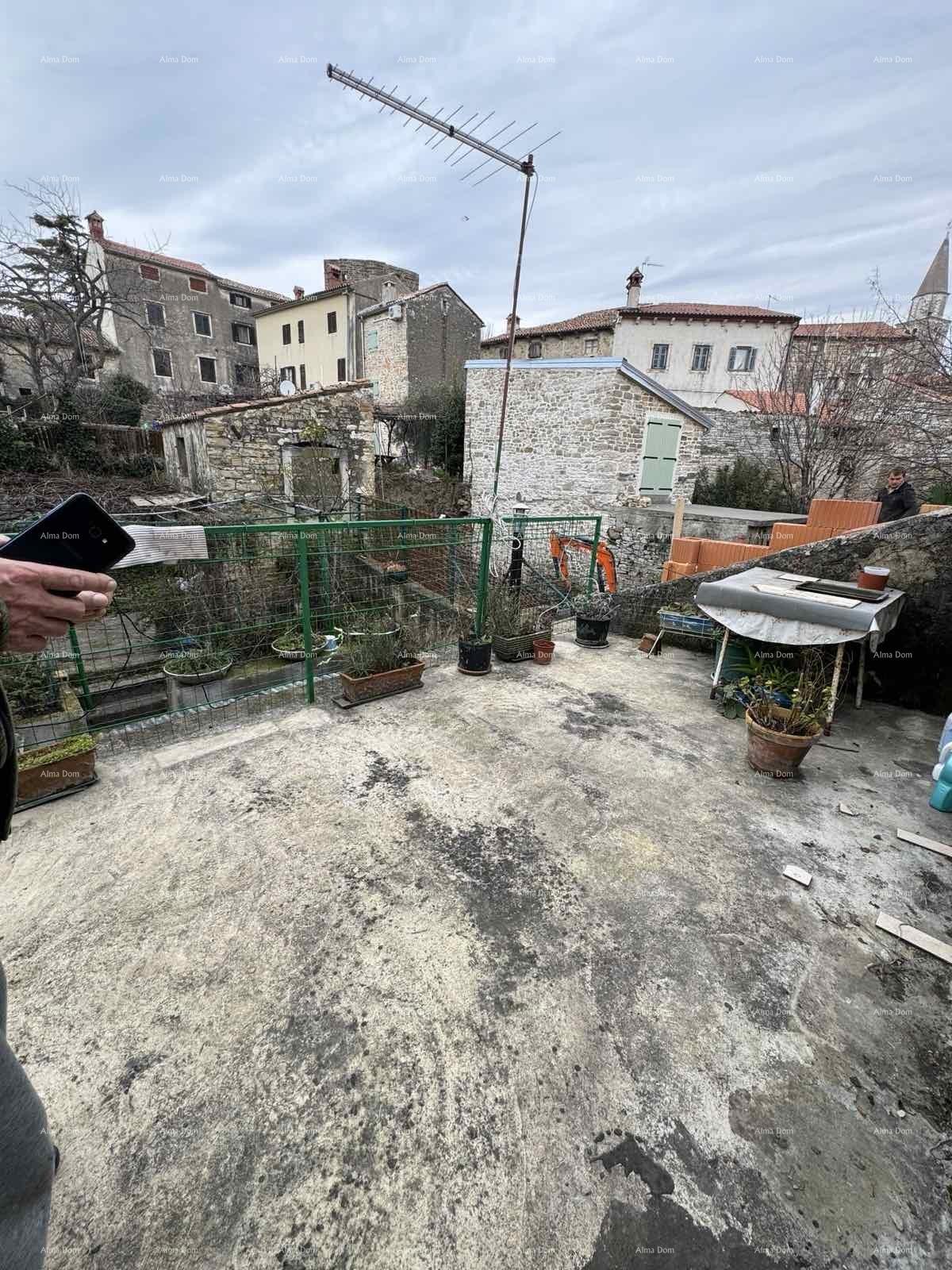 BUJE