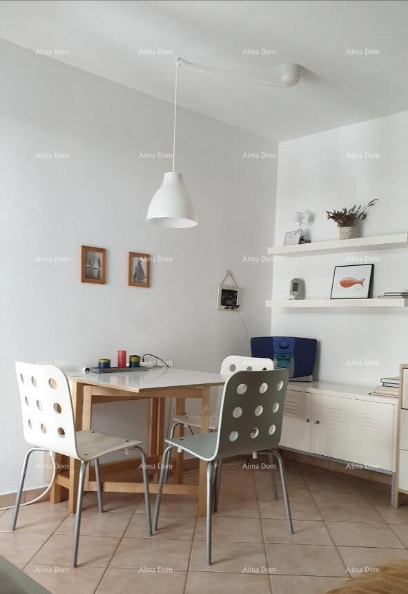 Apartman u prizemlju s terasom – Mareda, 300 m od plaže
