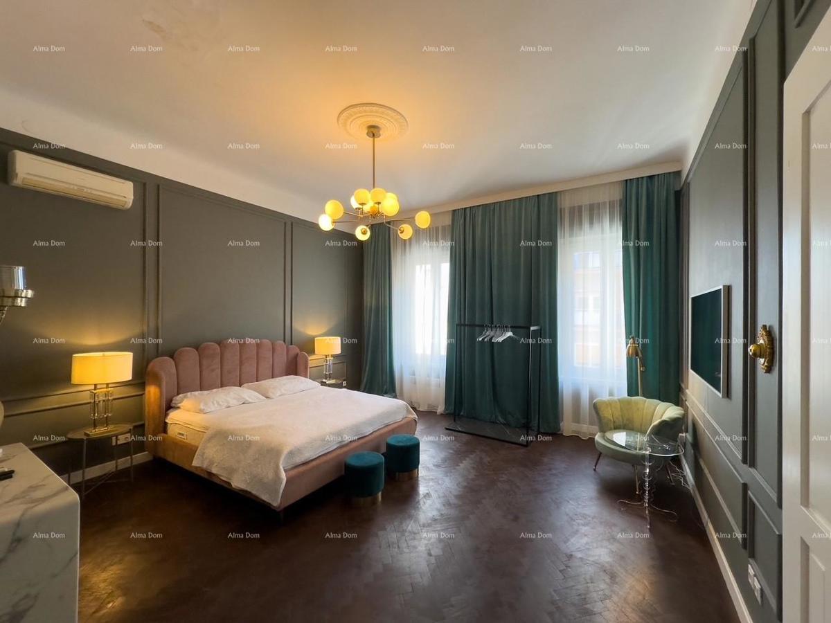 We are selling a renovated apartment in the center of Pula!