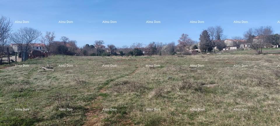 Участок MARČANA, 48.400 €