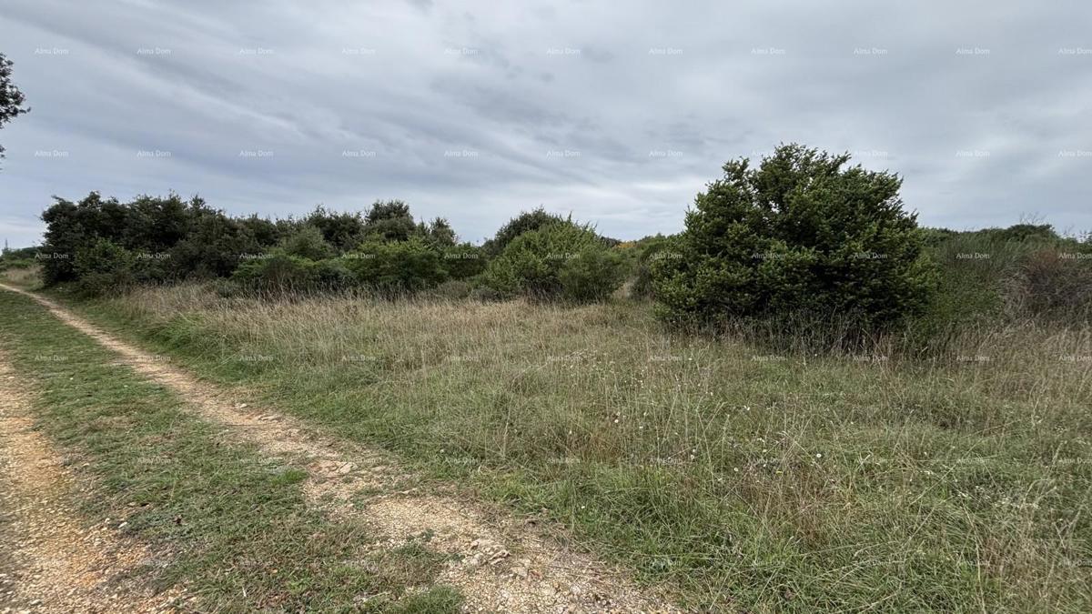 Участок PULA, 181.100 €