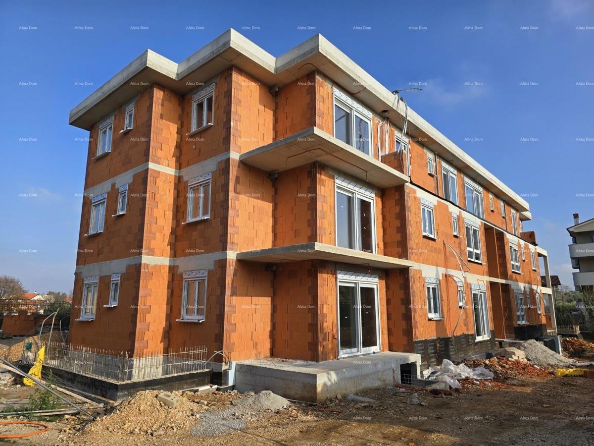 Prodaje se stan u novom stambenom projektu s parkirnim mjestom- u Štinjan!
