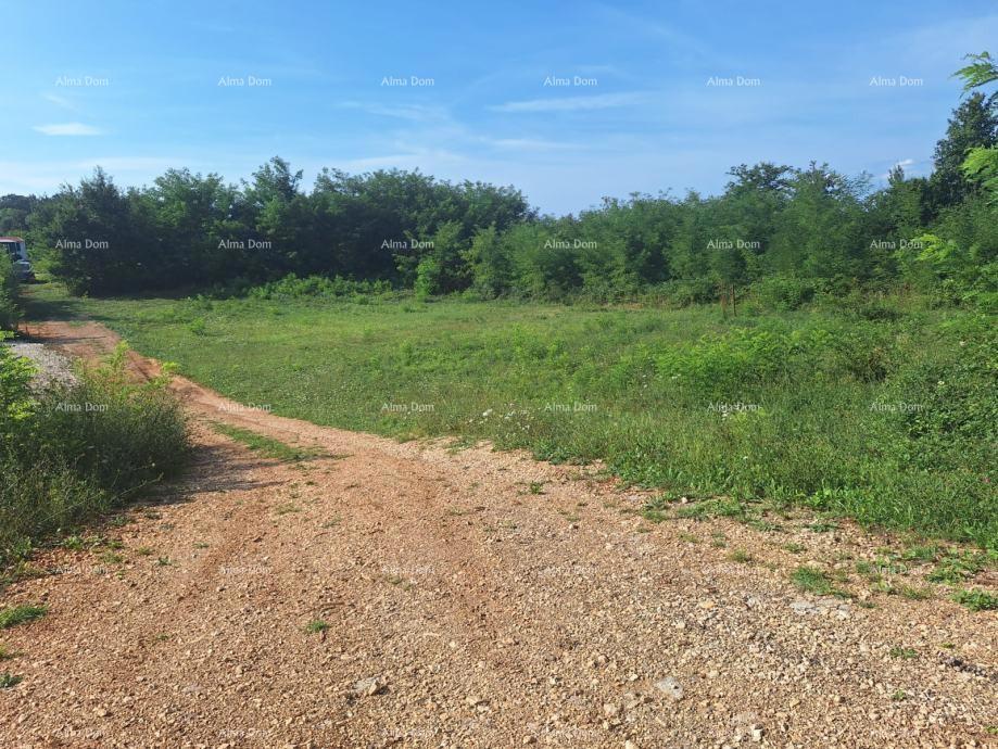 Участок LABIN, 100.000 €