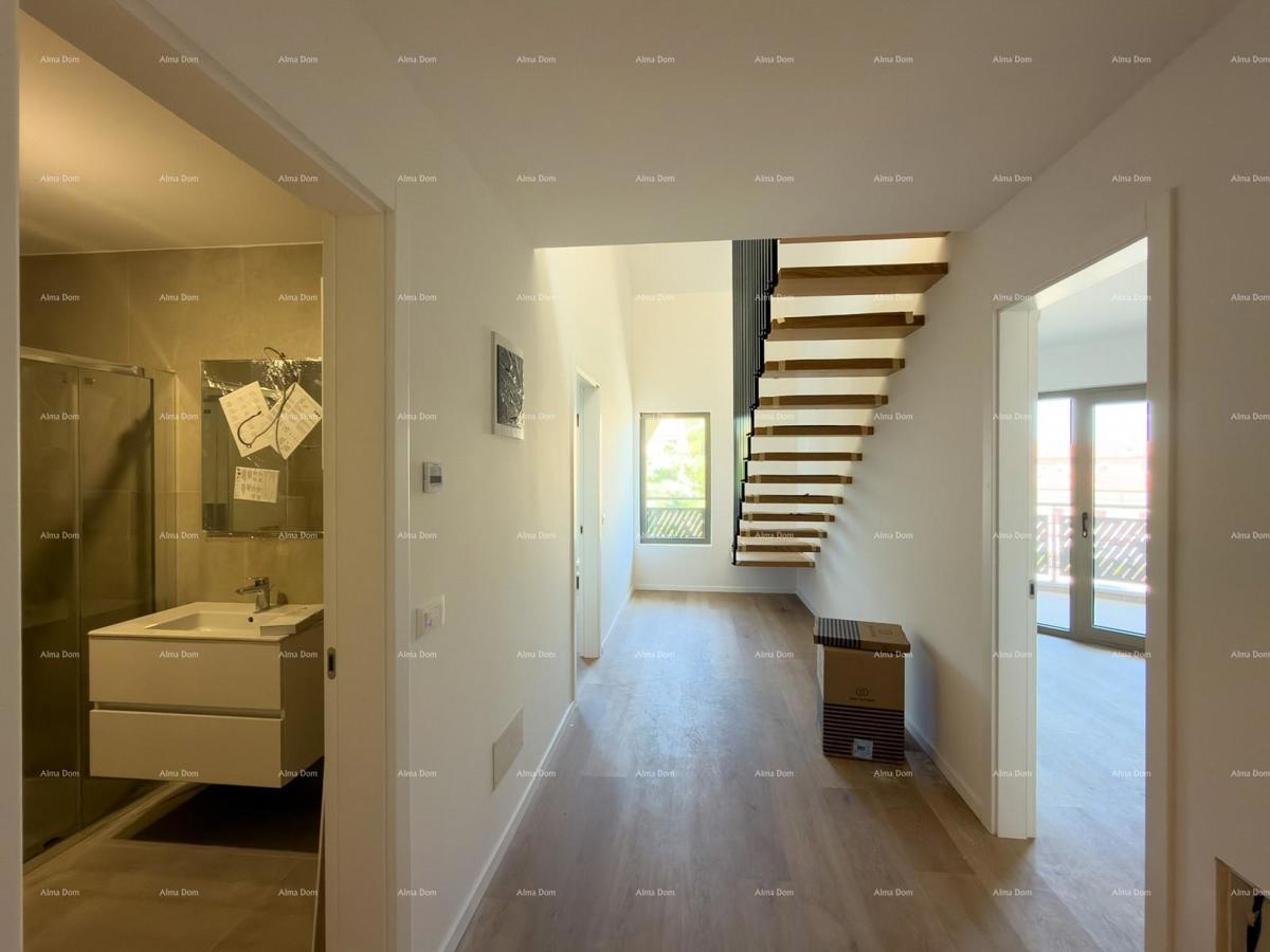 Dvoetažni Apartma V Centru Poreča
