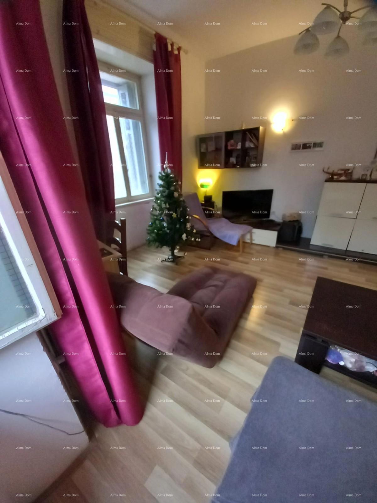 Apartment for sale in Pula, center! Kaštel.