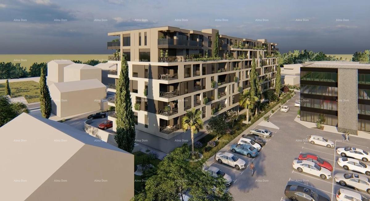 REZERVIRAN!!! Prodaja - Višestambena zgrada s liftom, stan s parkirnim mjestom i spremištem, Pula!