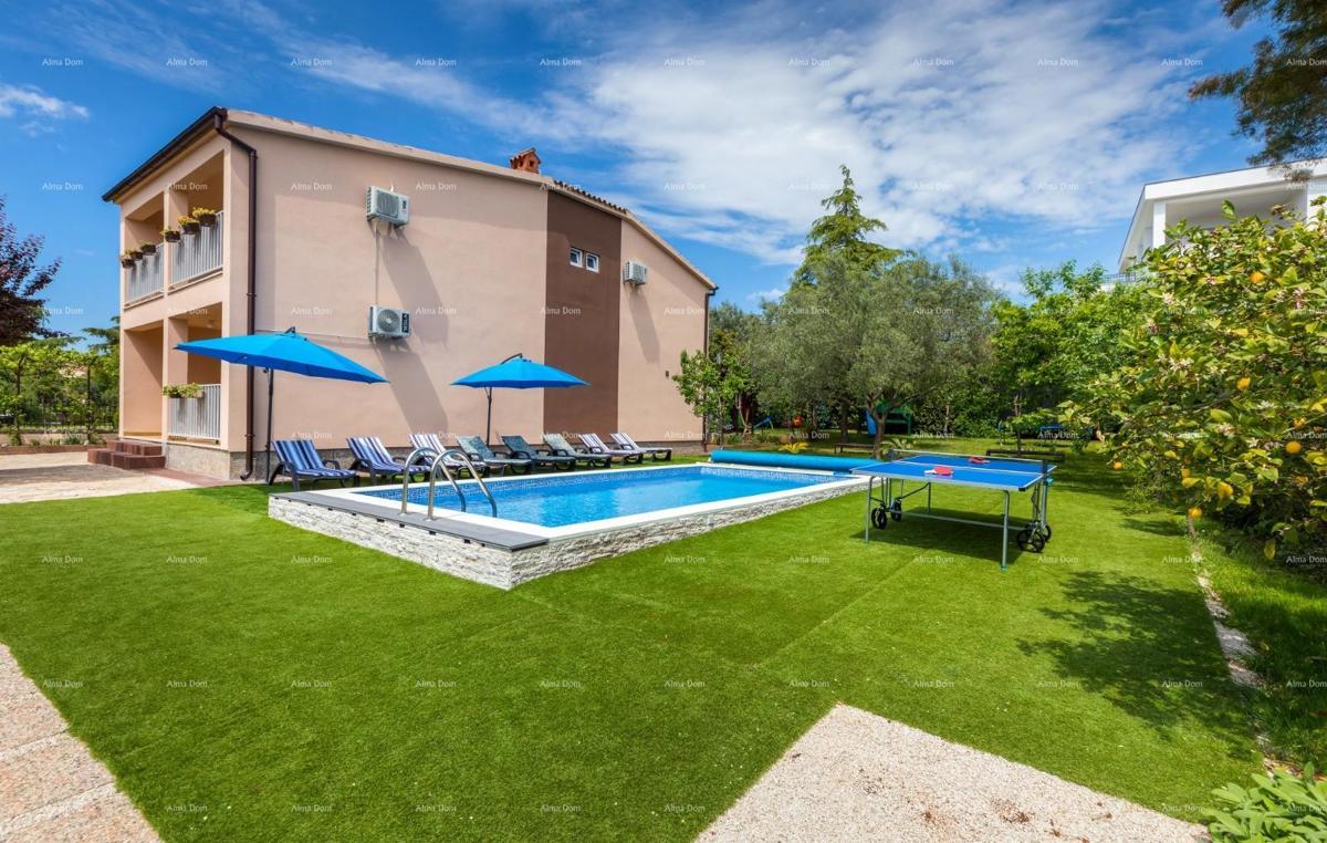 Дом FAŽANA, 880.000 €