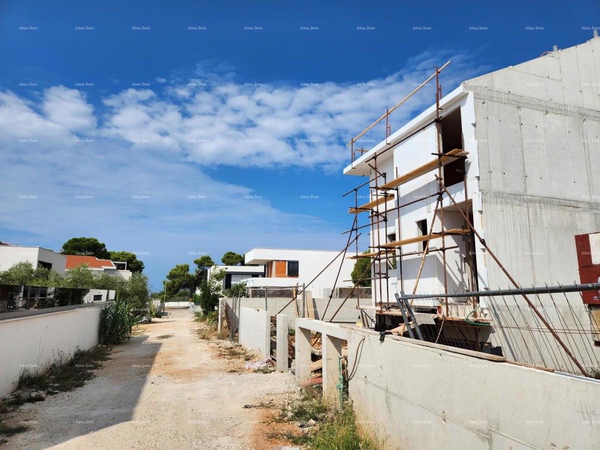 Дом FAŽANA, 1.300.000 €