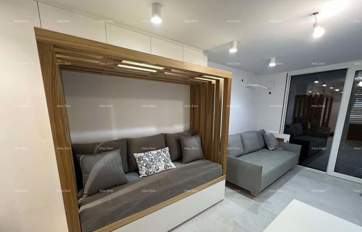 Appartamento NOVIGRAD, 196.000 €