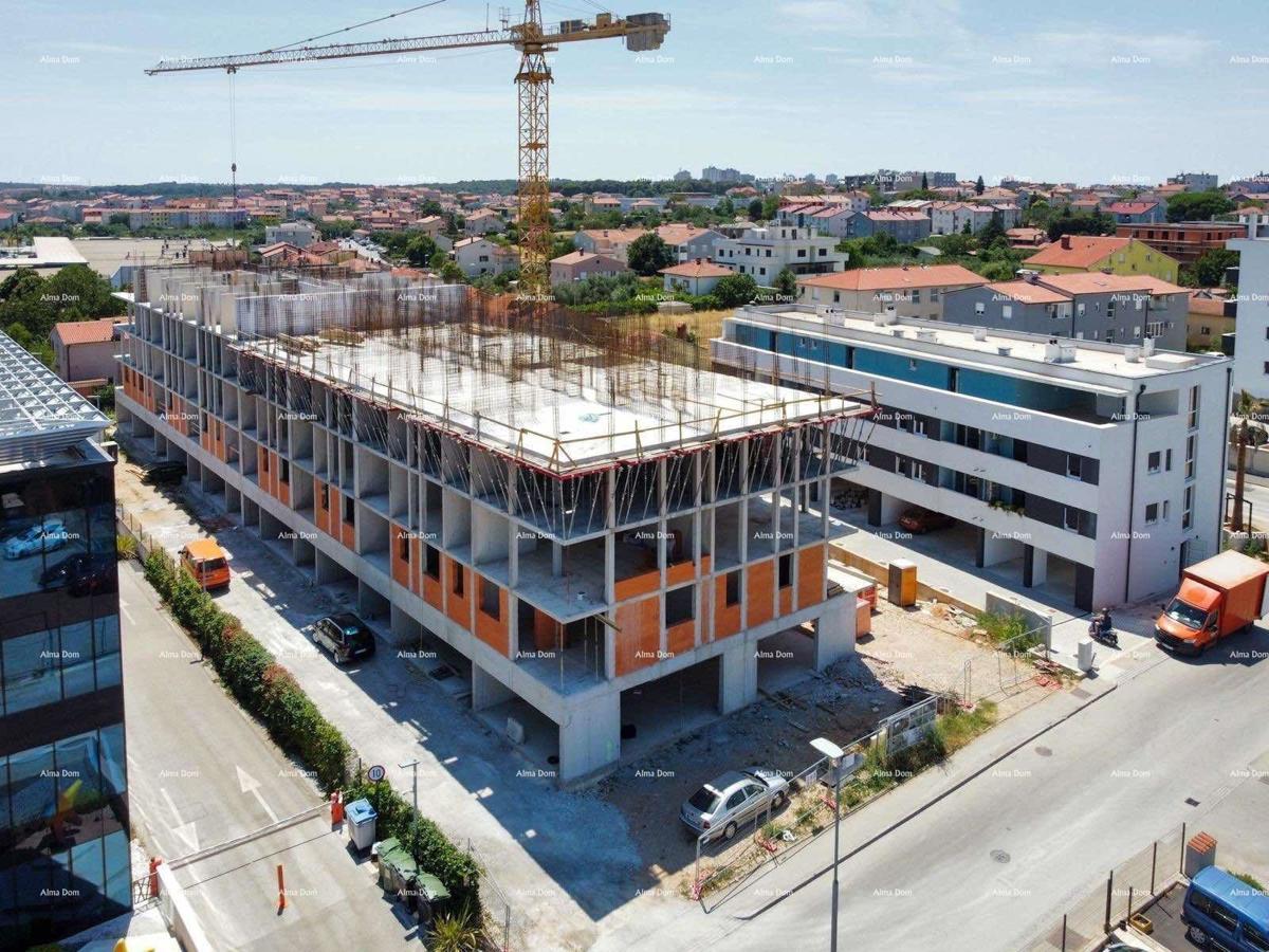 Pula! Višestambena, moderna zgrada s liftom, blizu centra. S42