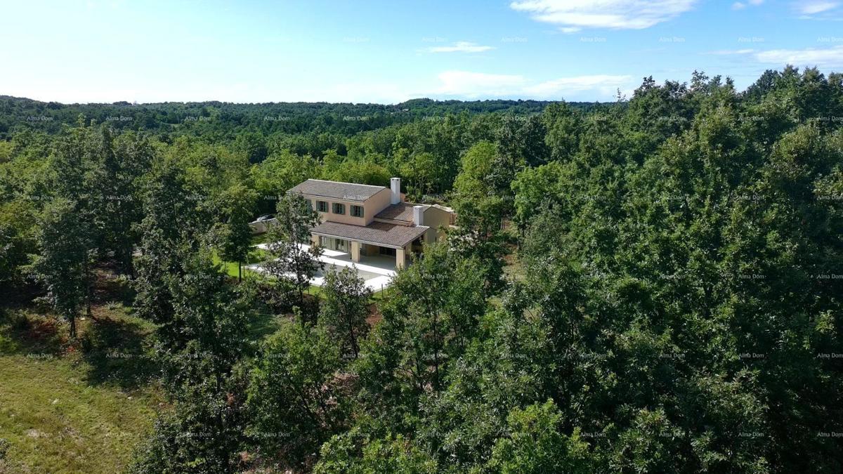 Дом PAZIN, 875.500 €