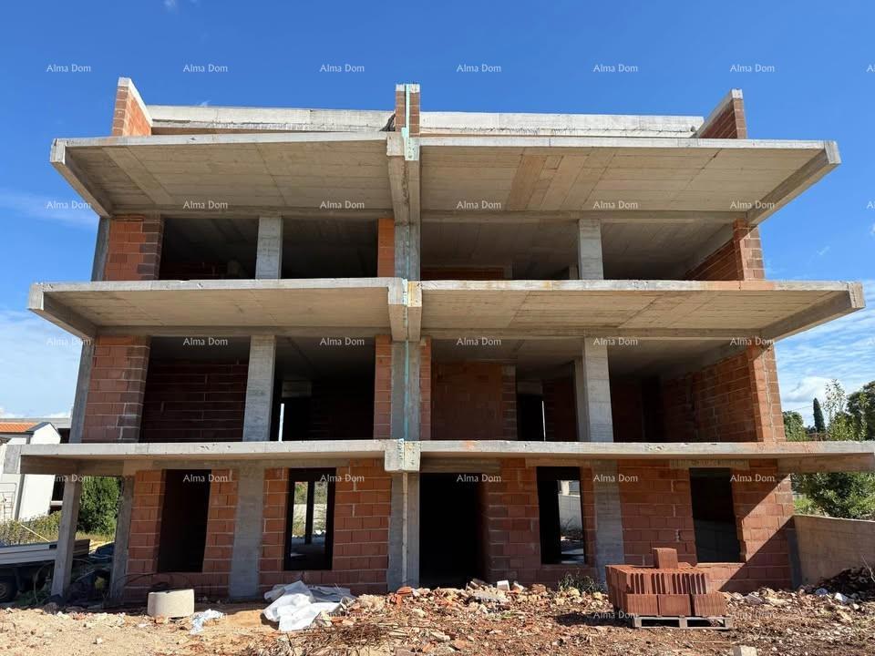 Дом POREČ, 700.000 €