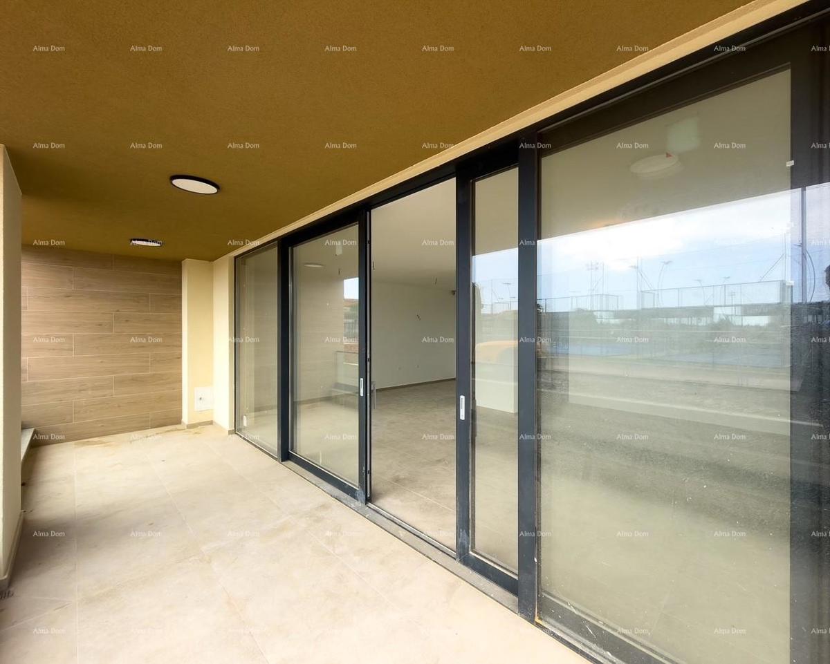Apartment in a new building! Veli Vrh. Apartment with two garage spaces!