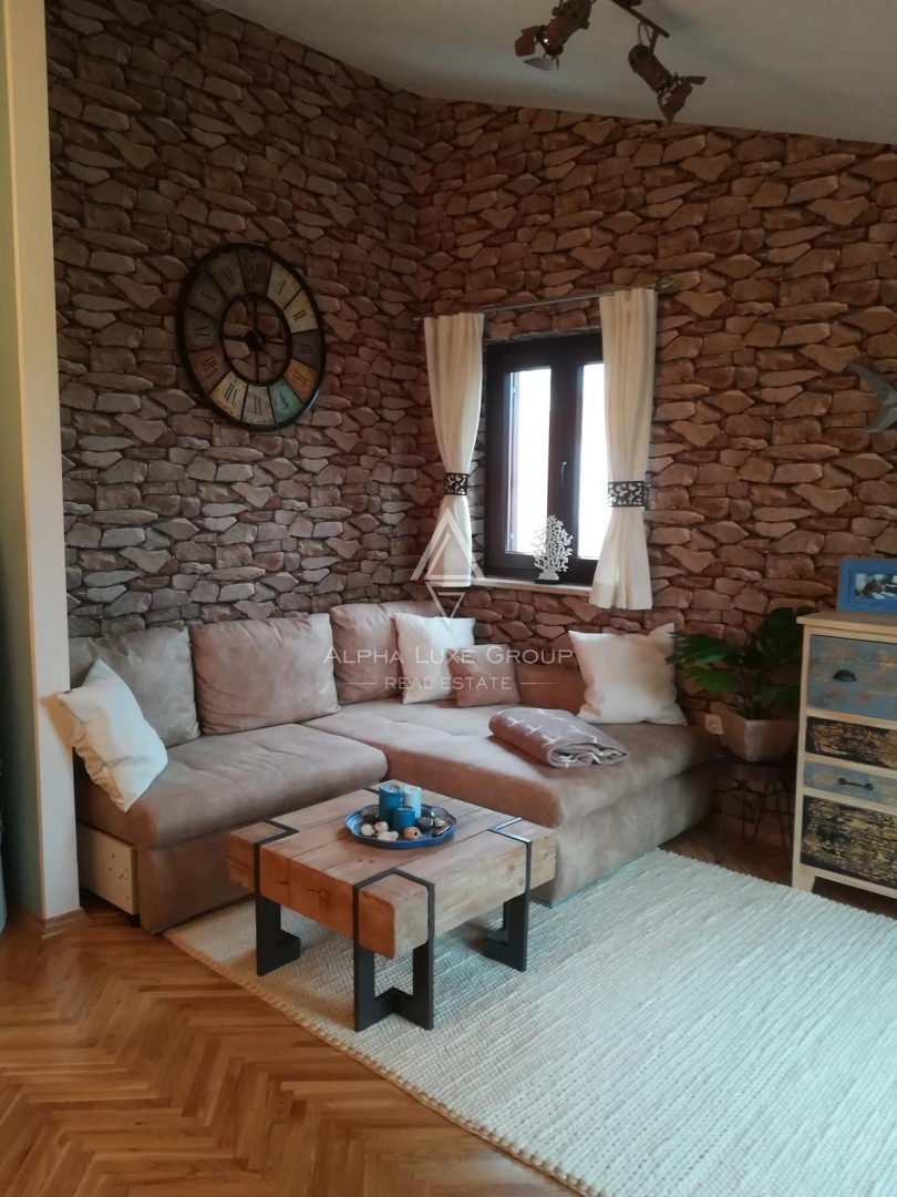 Prodaja – Stan u Poreču, 66,20 m², pogled na more