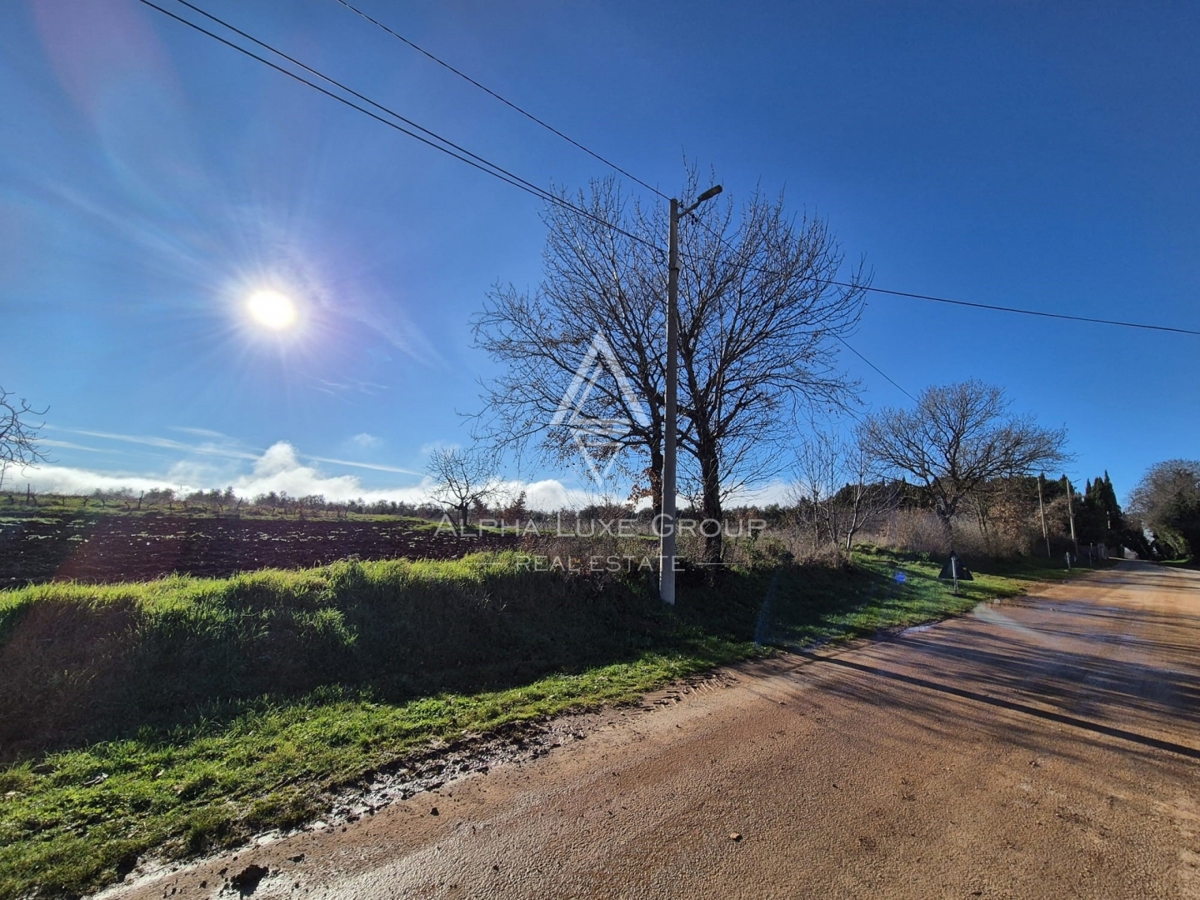 Terreno KAŠTELIR - LABINCI, 200.000 €