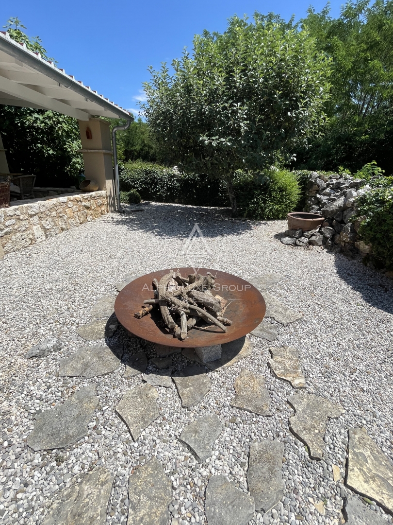 image 44