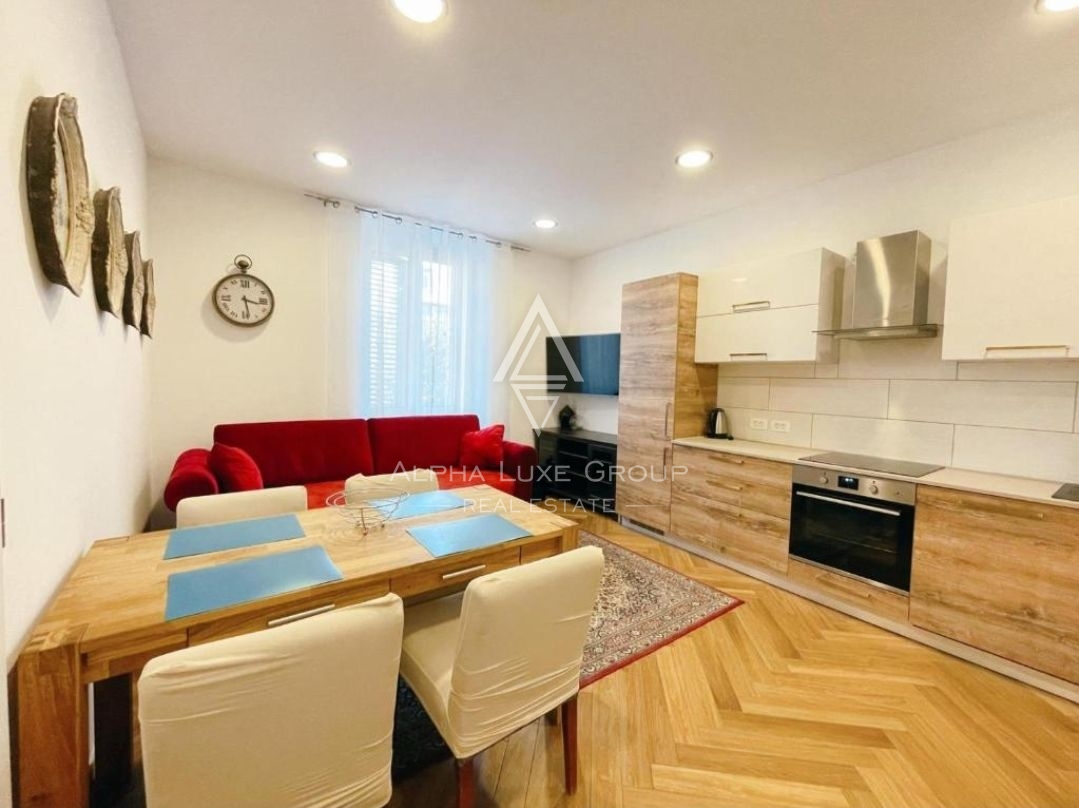 Istria, Pula : 3 renovated apartments in center