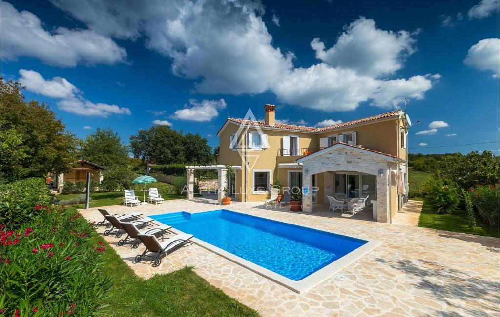 Casa SVETI LOVREČ, 690.000 €