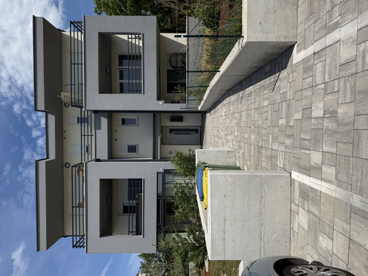 Istra, Poreč – Moderen trisobni apartma z dvema terasama