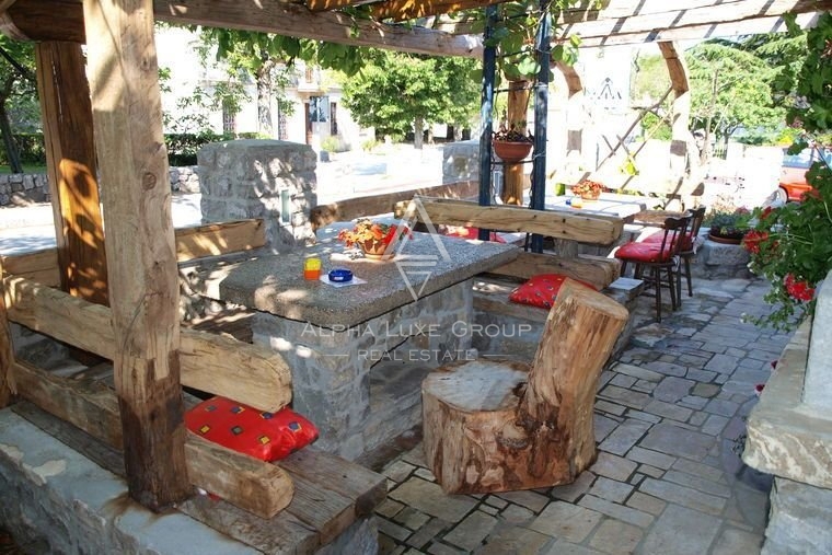 BUZET