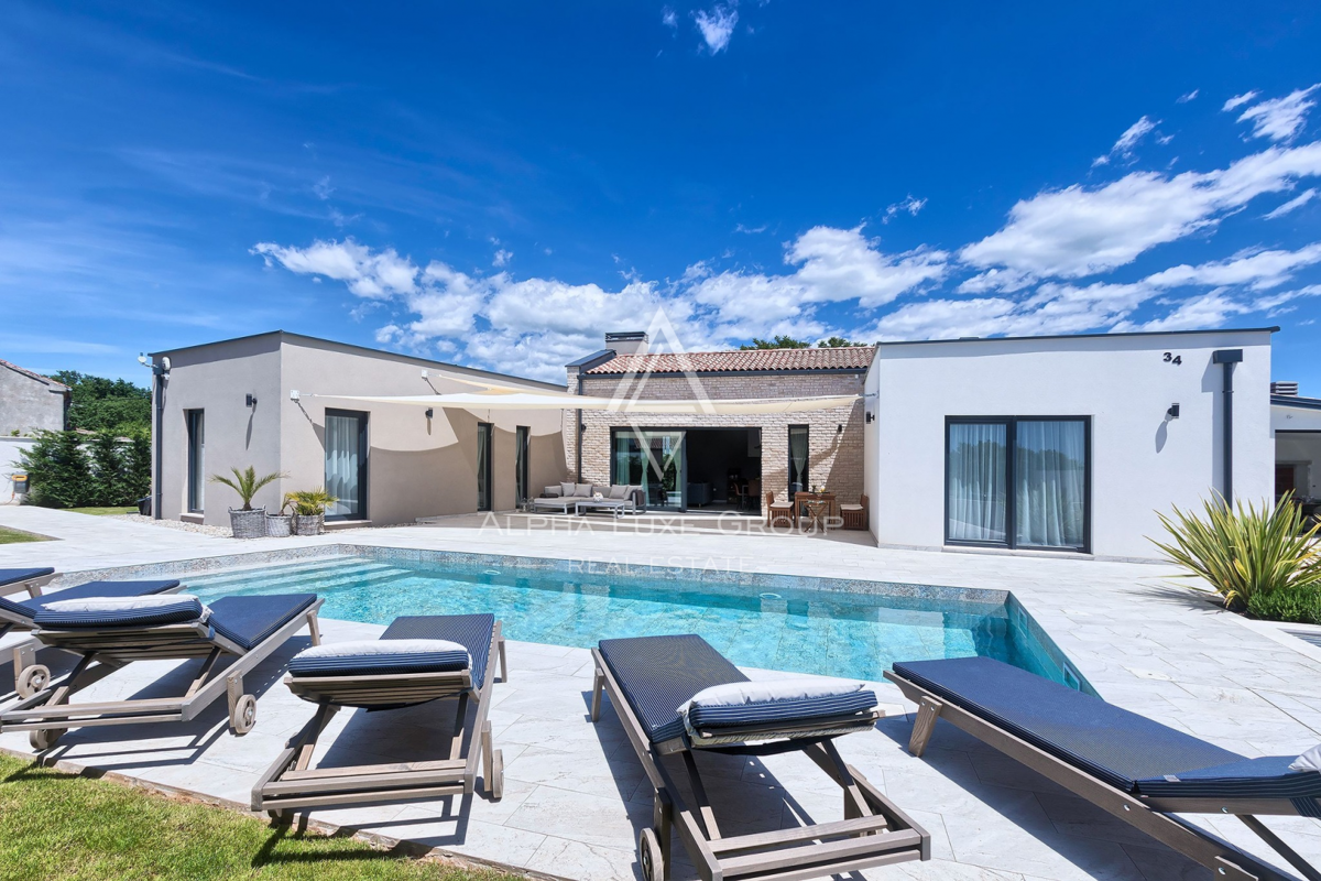 Casa VODNJAN, 675.000 €