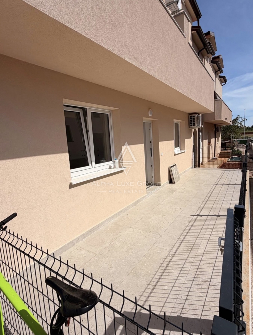 Stanovanje Novigrad, 39m2