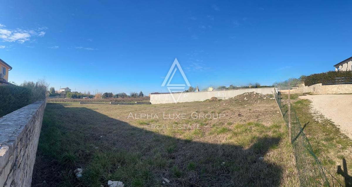 Terreno BRTONIGLA, 200.000 €