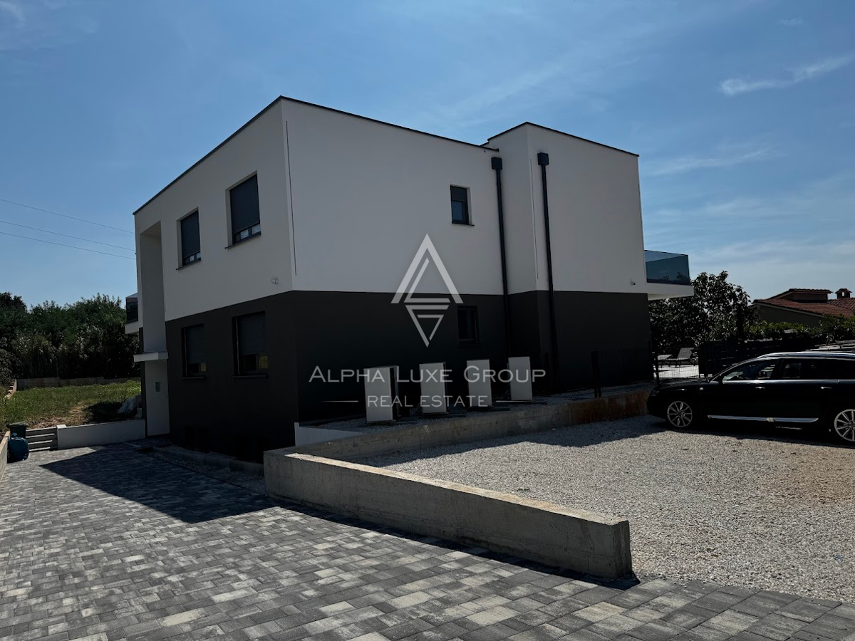 Istra, Poreč: Stanovanje v pritličju z bazenom