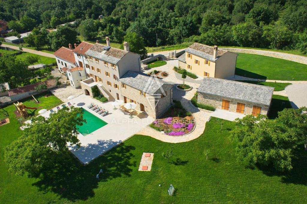 GROŽNJAN