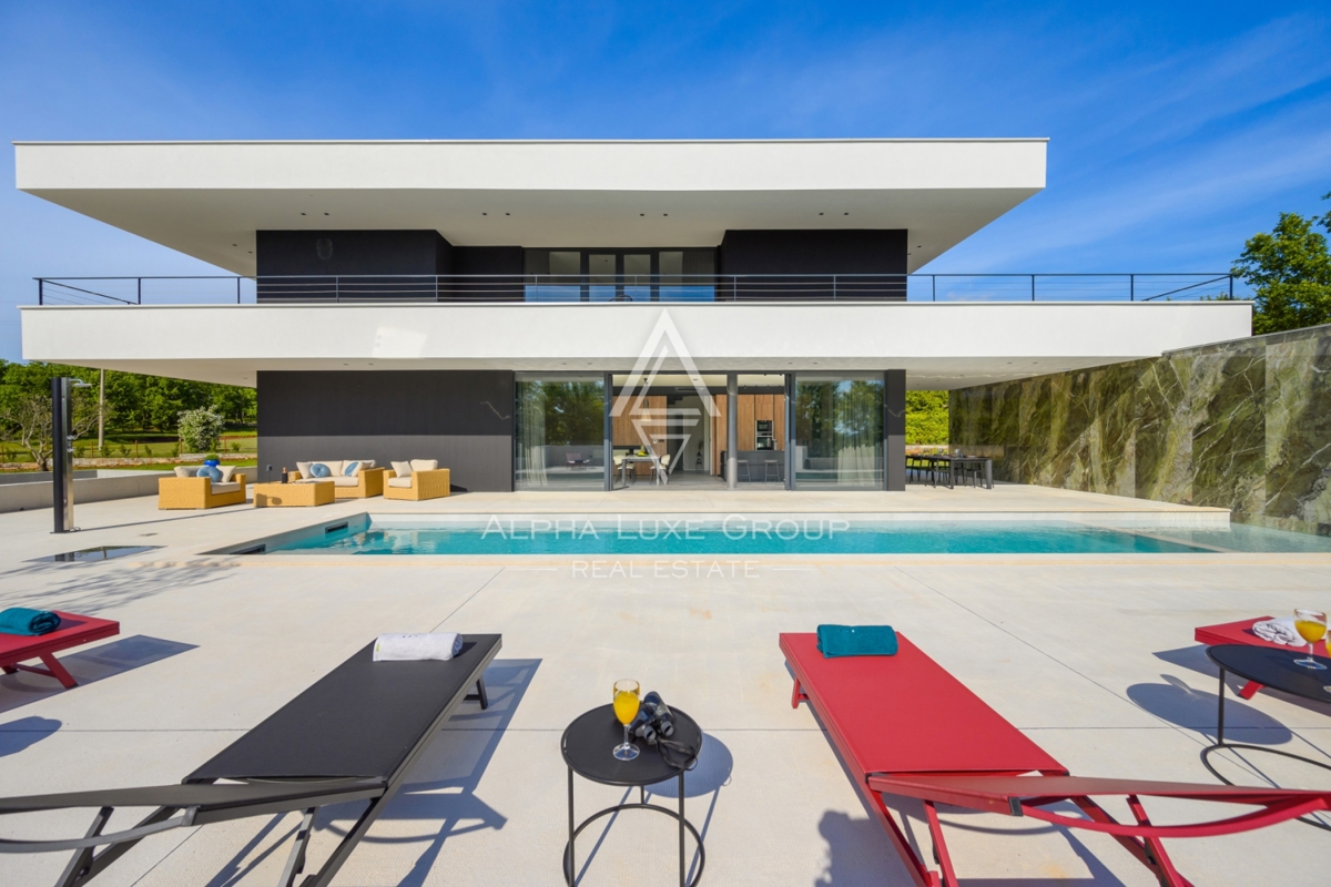 Дом GROŽNJAN, 1.670.000 €