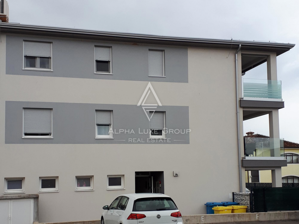 Istra, Poreč : Moderno stanovanje 66 m² s pogledom na morje