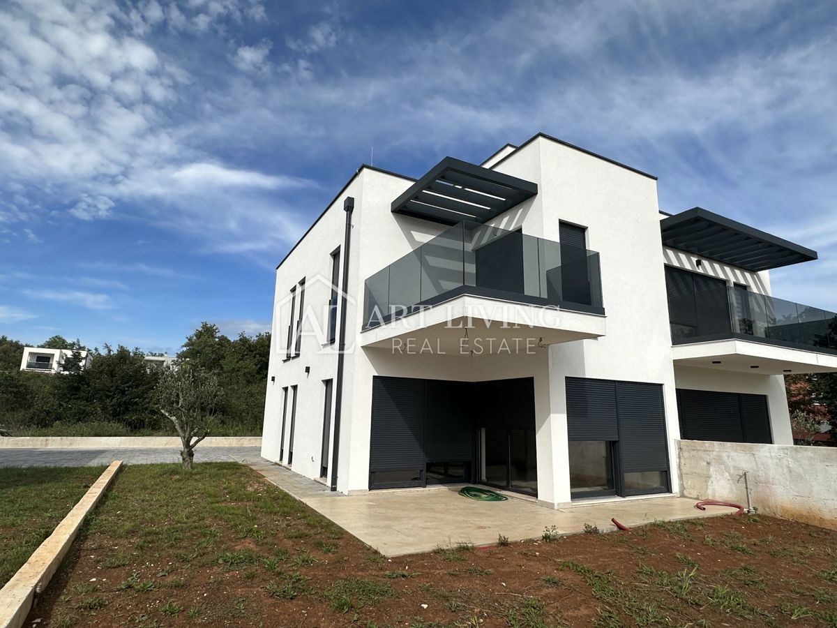 Дом NOVIGRAD, 590.000 €