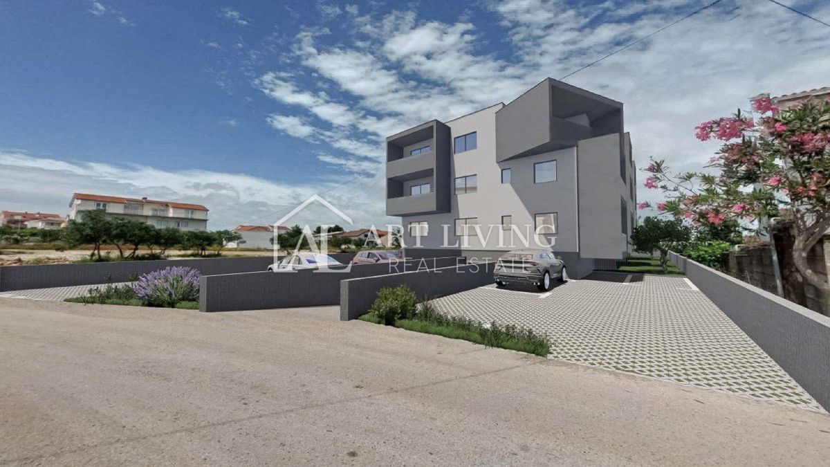 Vodice – NEW BUILD, ground-floor apartment with garden, 500 m from the sea