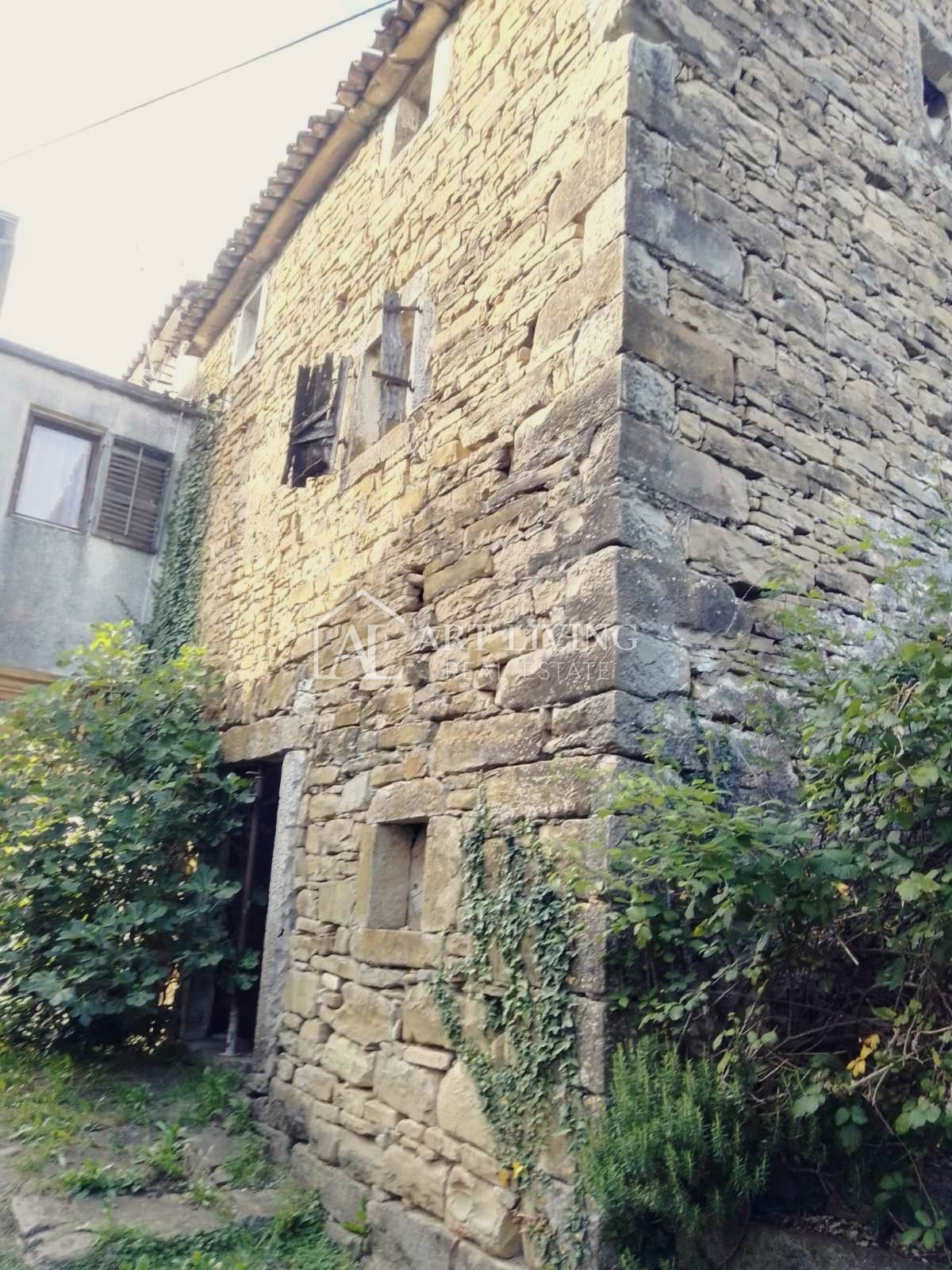 BUZET