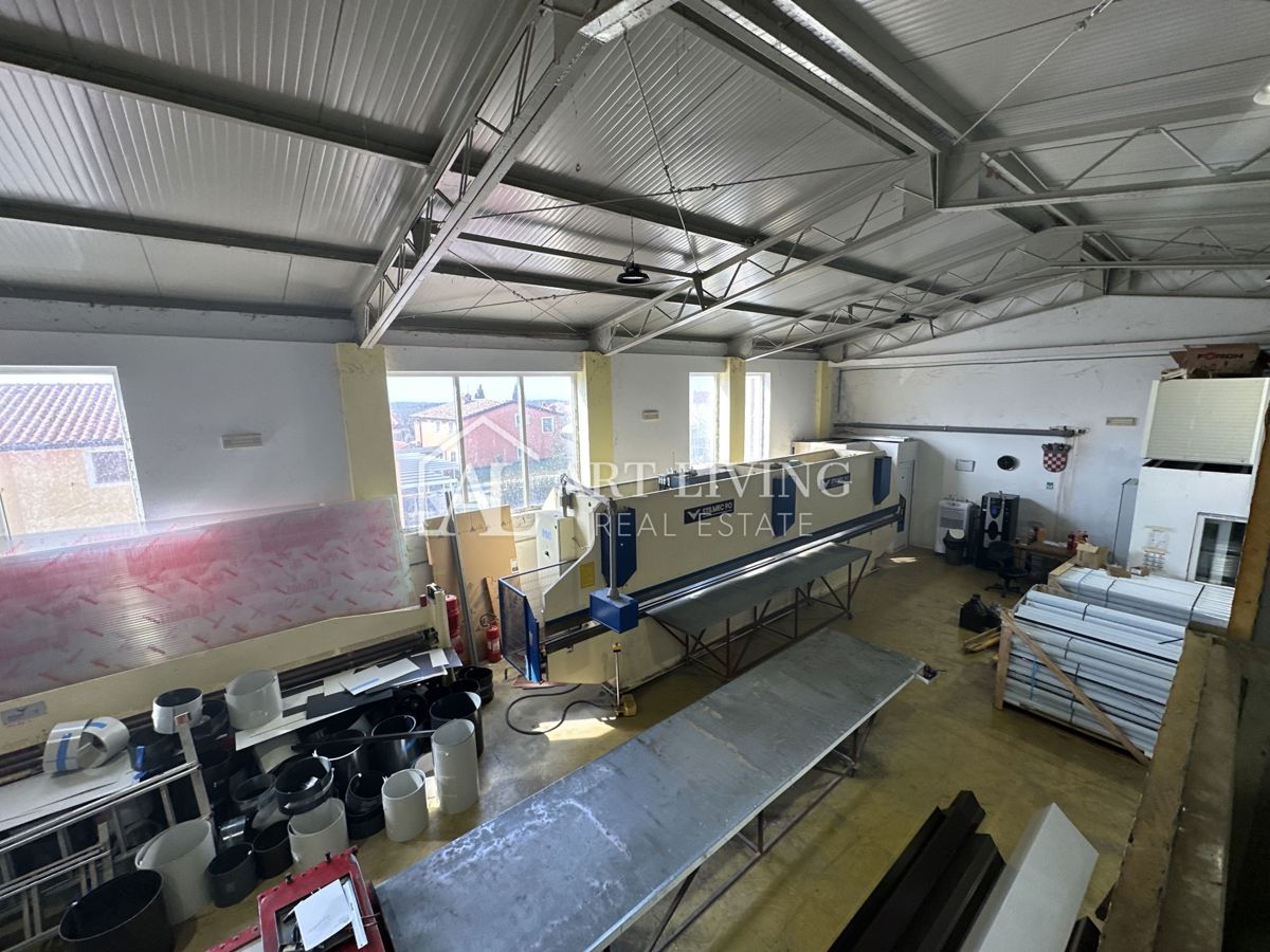 Locale commerciale UMAG, 450.000 €