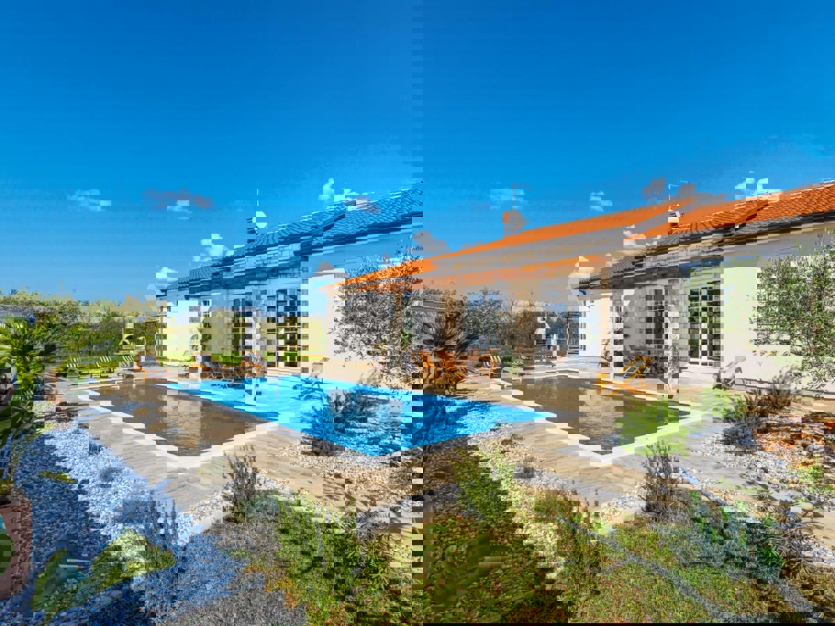 Casa UMAG, 2.350 €
