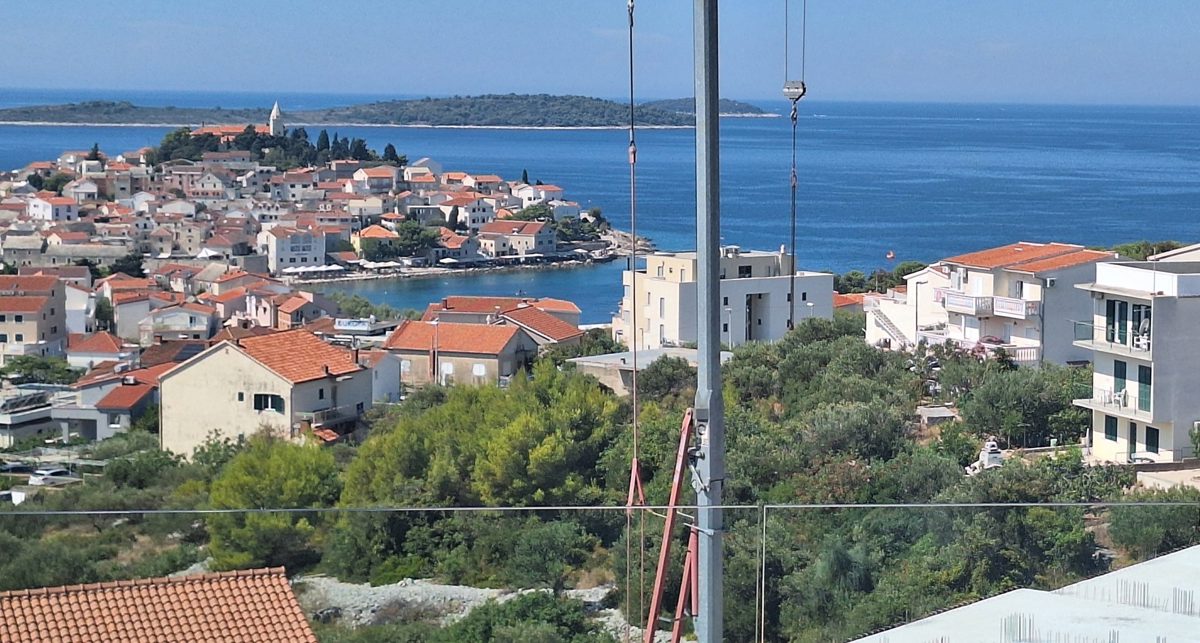 Appartamento PRIMOŠTEN, 299.000 €