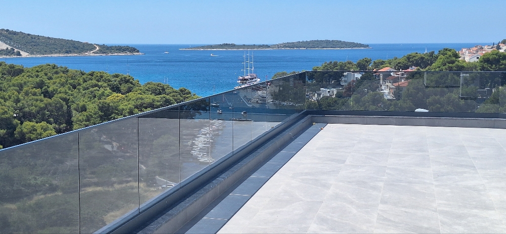 Appartamento PRIMOŠTEN, 415.000 €