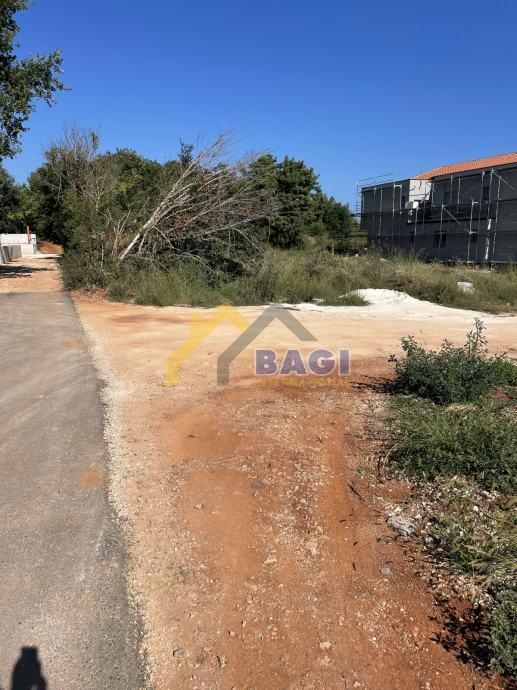 Terreno MARČANA, 113.300 €