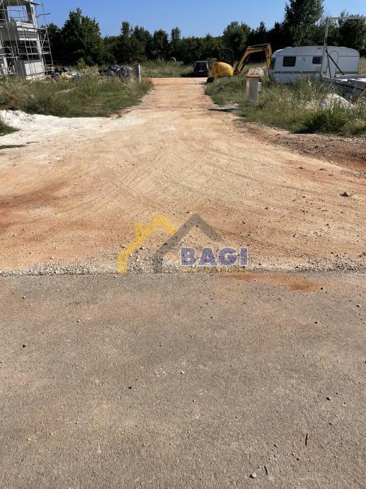 Terreno MARČANA, 92.700 €