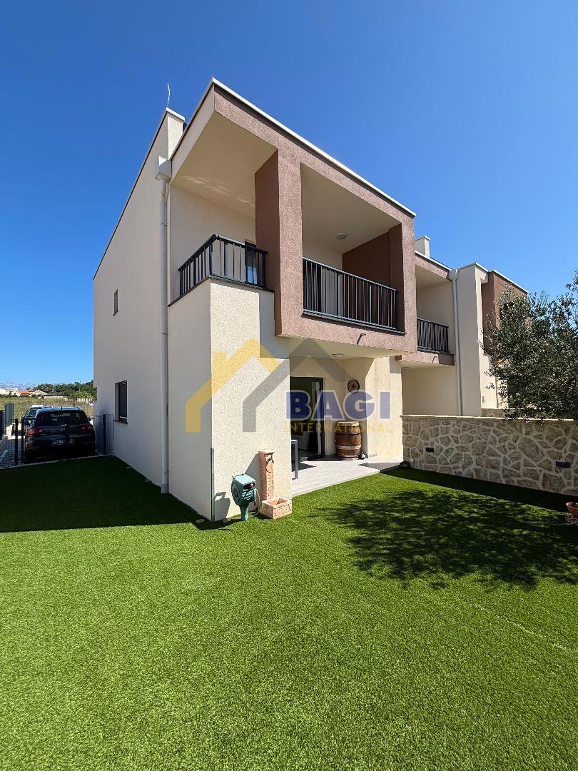 Casa PRIVLAKA, 330.000 €