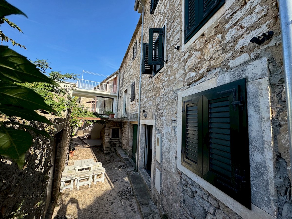 Дом JELSA, 245.000 €