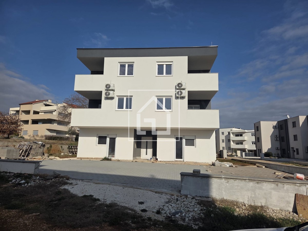 Casa MEDULIN, 875.000 €