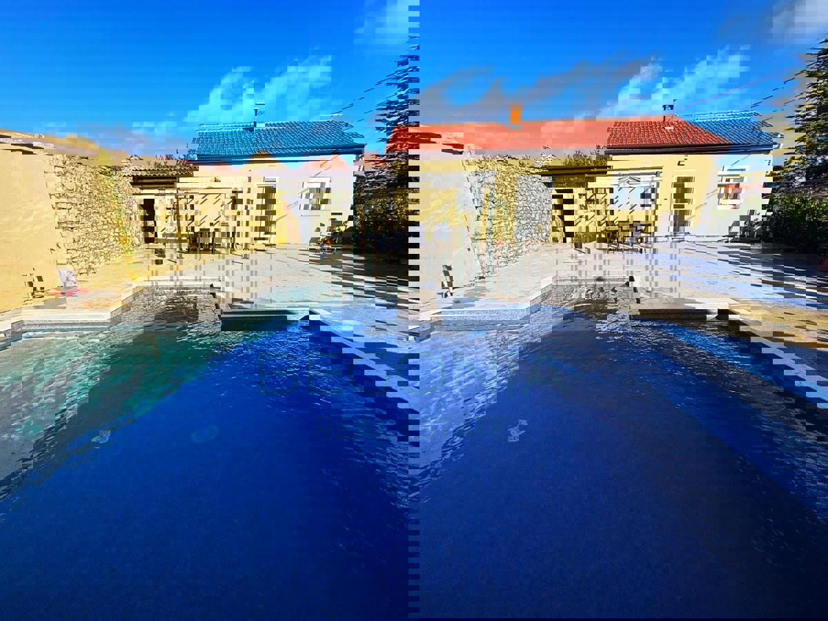 Дом ZEMUNIK DONJI, 299.000 €